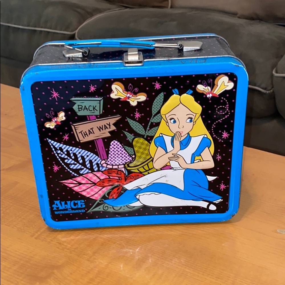 Metal lunchbox